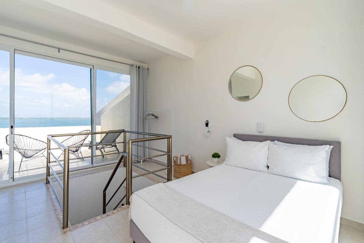 Ocean View Three Bedroom, Three Story Penthouse By The Beach カンクン エクステリア 写真